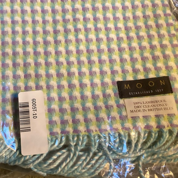 100% Lambswool Scarf - Warm for Winter "Moon" Blue/Green/Purple Check - Picture 5 of 7